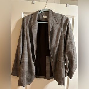 Arula Blazer